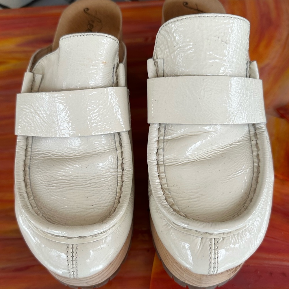 Free People leather clogs!
